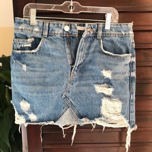 ZARA DISTRESSED DENIM SKIRT